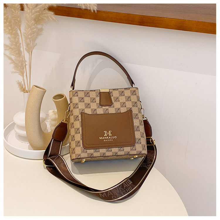 Nuove borse Borse da donna Borse a secchiello Moda Stile caldo Grandi borse a mano con lettere Borse da strada Grande capacità Borsa a tracolla singola_voghion.com