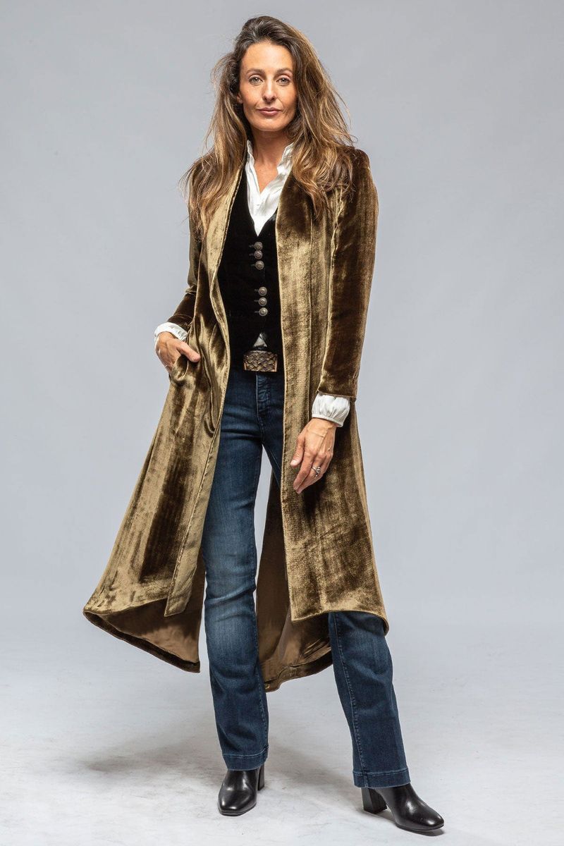 Women's Clothing Velvet Long Cardigan Solid Color Retro Split Coat Windbreaker Loose Coat_voghion.com