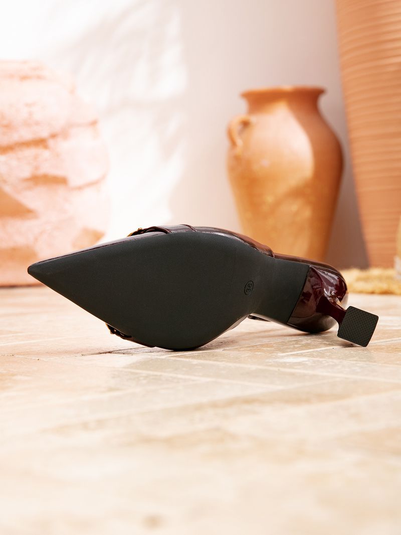 Damenschuhe, große Größe, spitze, quadratische Metallschnalle, High Heels mit Riemen an der Rückseite für modische Stiletto-Schuhe für Damen_voghion.com