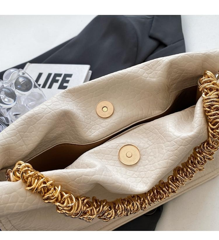 Borsa a catena da donna piccola moda autunno 2023 scoppiata, tutta borsa abbinata borsa ascellare nuvola a grana di pietra_voghion.com