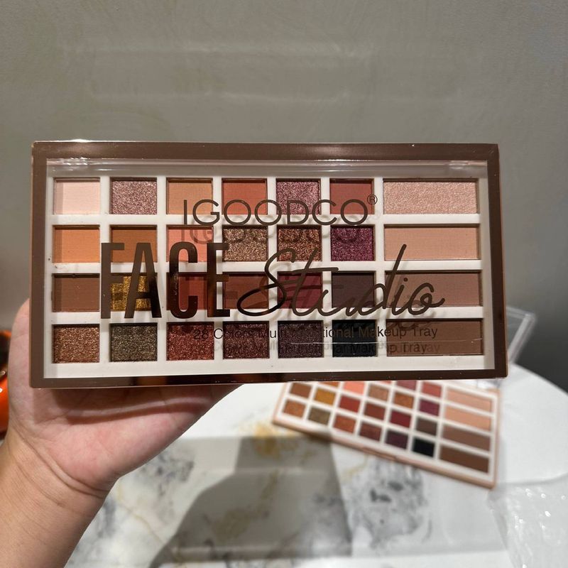 Eye Shadow New 28 Color Plastic Box Eyeshadow Palette Matte Pearlescent Earth Color Makeup Palette_voghion.com