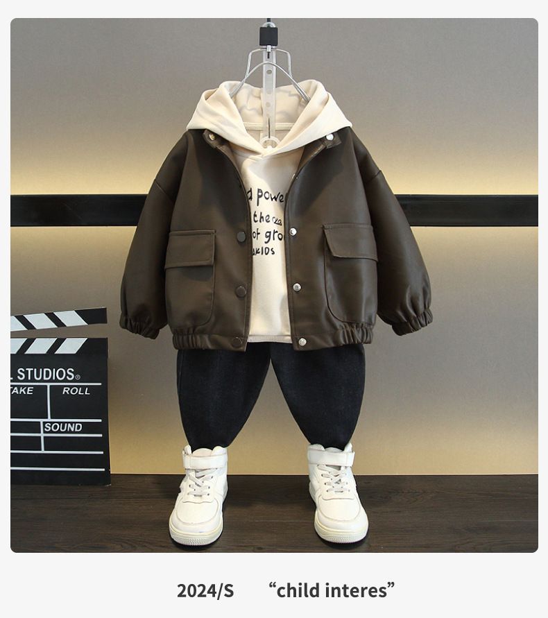 Giacca in pelle 2025 Nuovi vestiti per bambini primavera autunno, freschi e belli, felpa in stile coreano per ragazzi, set da due pezzi_voghion.com