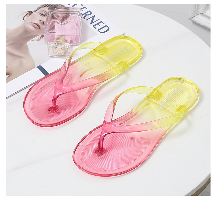 Kaks kalasabamustriga sussi naiste suviseks moeks uued gradientvärvi rannakristallkingad sirged_voghion.com