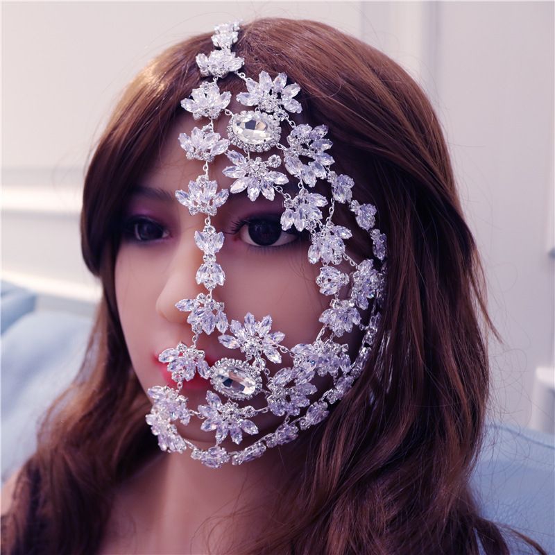 Ins blogger's exaggerated fashion rhinestone half face Halloween dance accessory mask_voghion.com