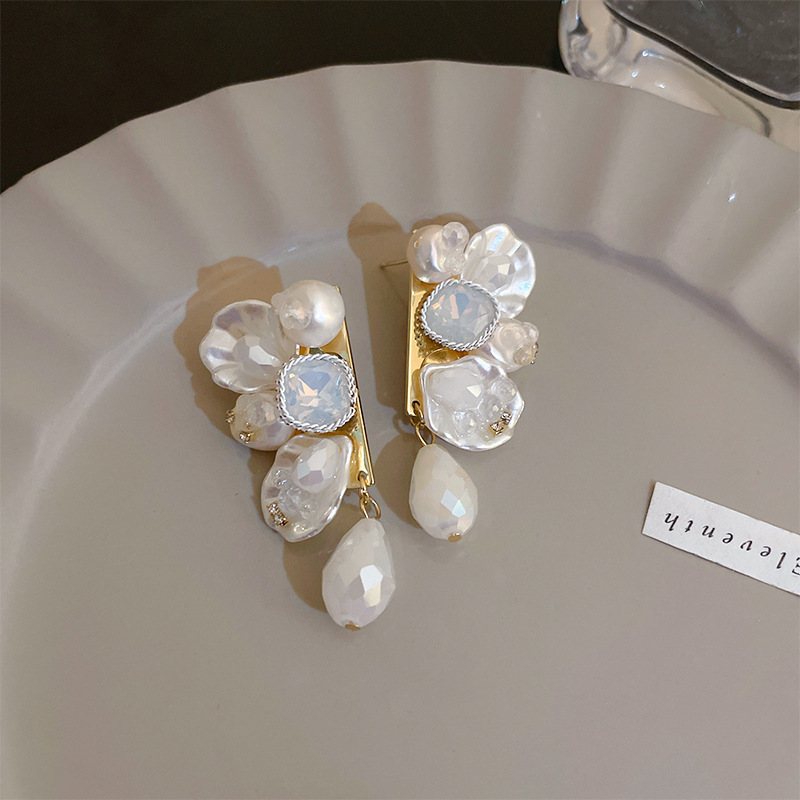 Orecchini a forma di petalo con perla e diamanti intarsiati in argento, super immortali, dolci e raffinati, stile forestale._voghion.com