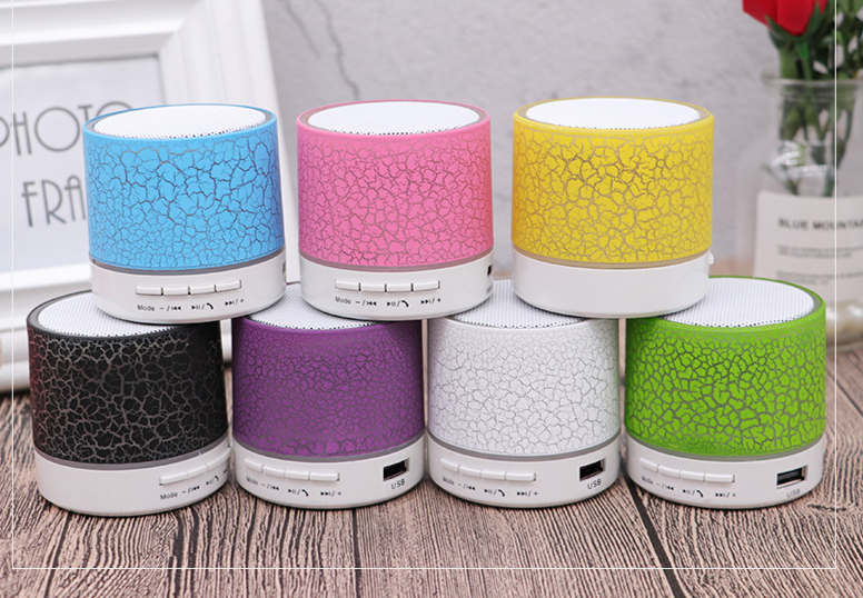 Nuovo mini altoparlante wireless Bluetooth portatile con slot per schede, subwoofer e luce LED, regalo_voghion.com