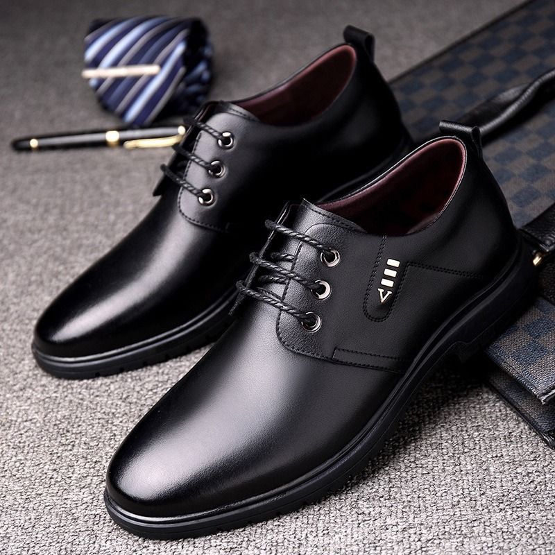 Chaussures de travail plates et souples en cuir noir pour homme, style décontracté et formel, nouvelle collection 2025_voghion.com
