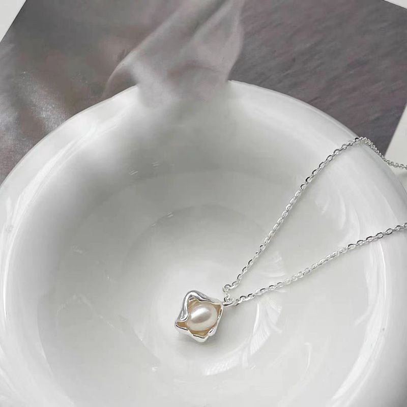 Collier de perles en métal irrégulier en argent pur, style féminin, tempérament de niche, sensation de douceur et de luxe, meilleur_voghion.com