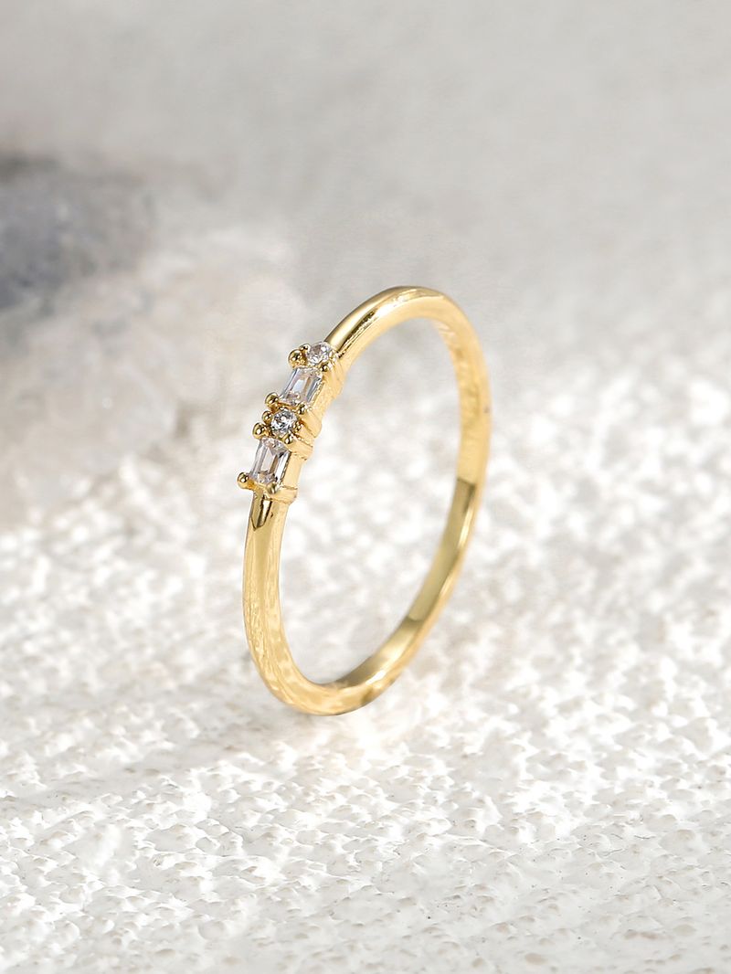 Voor vrouwen, modieus, eenvoudig, individueel creatief, ingelegde zirkonia, messing en vergulde wijsvingerring_voghion.com