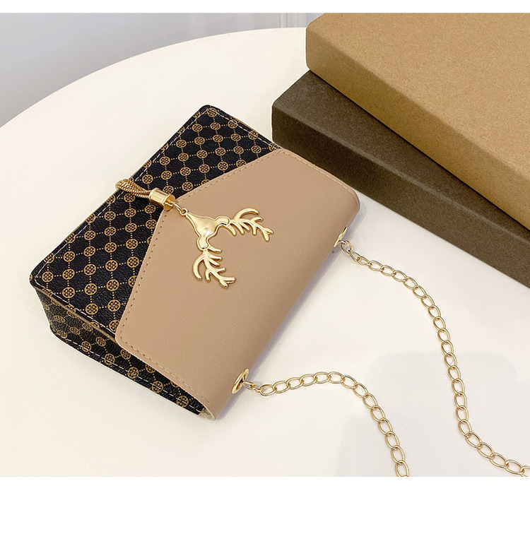 Borsa 2023 Borsa piccola alla moda Nuova borsa a tracolla in hardware con nappa di piccoli cervi Borsa a tracolla personalizzata_voghion.com