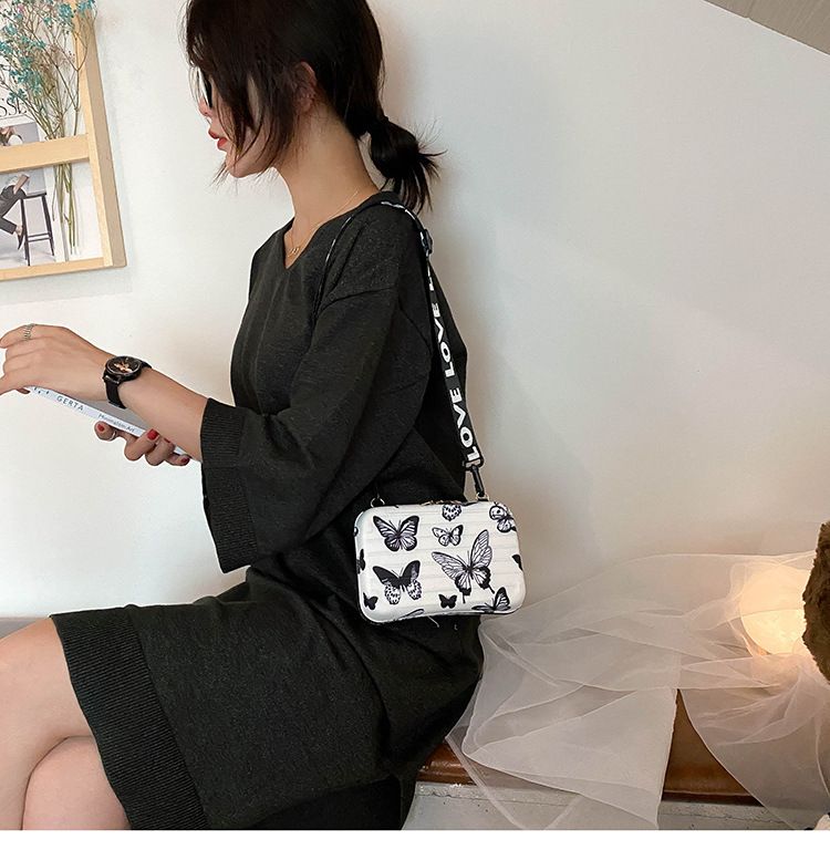 Andralyn Underarm Bag Crossbody Bag Single Shoulder Bag Butterfly Pattern Fashion Versatile Simple PU Box Bag_voghion.com