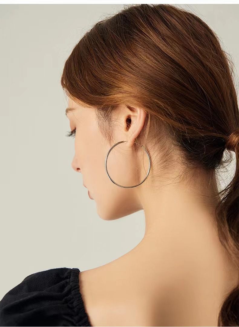 Orecchini da donna in stile freddo e temperamento, in argento Sterling 925, grandi orecchini a cerchio, orecchini di alta qualità, tutti abbinabili._voghion.com
