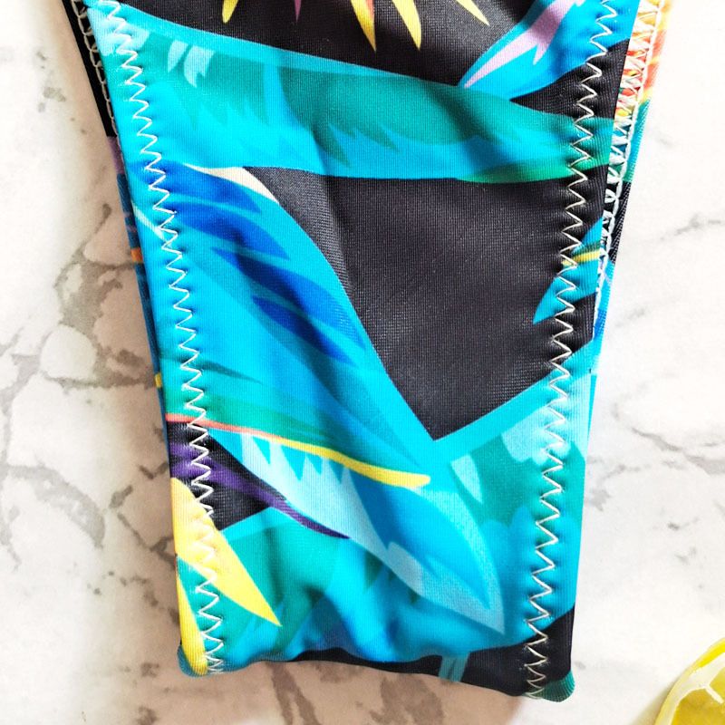 New Printed Women's Sexy Two-Piece Bikini Brazilian Hot Spring V-String Swim Bottoms_voghion.com