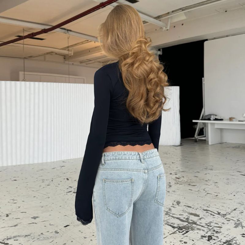 Elegante camicetta da donna in pizzo con scollo quadrato e maniche lunghe – Top versatile dalla vestibilità slim (nero/rosa chiaro/bordeaux, S-L)_voghion.com