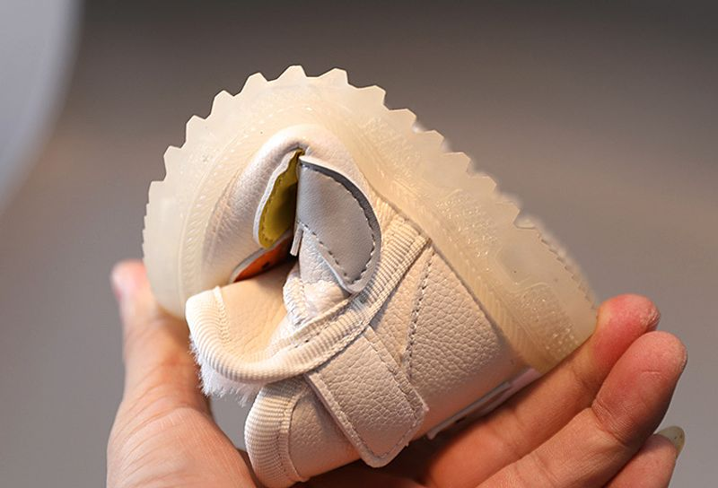 Leuchtende Kinderschuhe im Alter von 1-6 bis 3 Jahren, Schneestiefel für Jungen, Plüsch- und dicke Baumwollschuhe für Mädchen, Trend zu Baby-Wanderschuhen_voghion.com