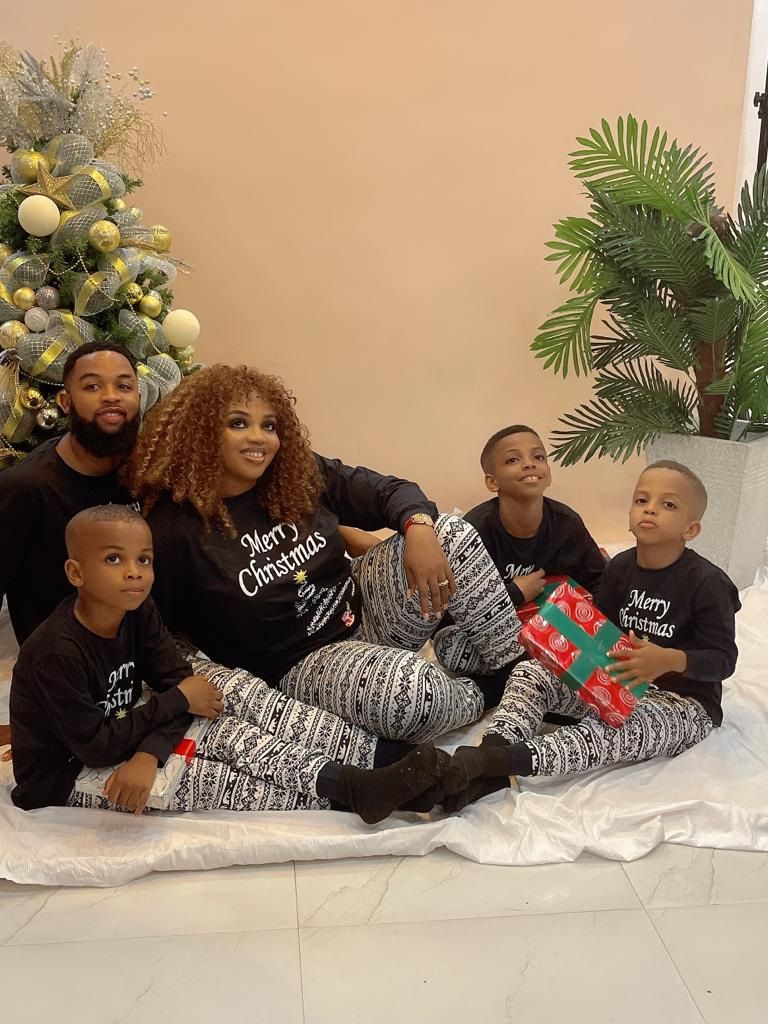 Conjunto de pijama natalino aconchegante para a família - Roupa de dormir combinando para pais e filhos - Tecido macio de algodão CVC - Roupa festiva para as festas de fim de ano_voghion.com