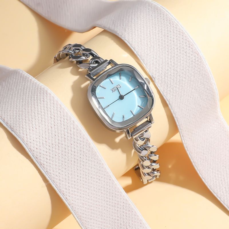 Dameur og smykkesæt med lilla Aurora-urskive og firkantet armbåndsur + armbåndssæt med sommerfuglesten til studerende_voghion.com