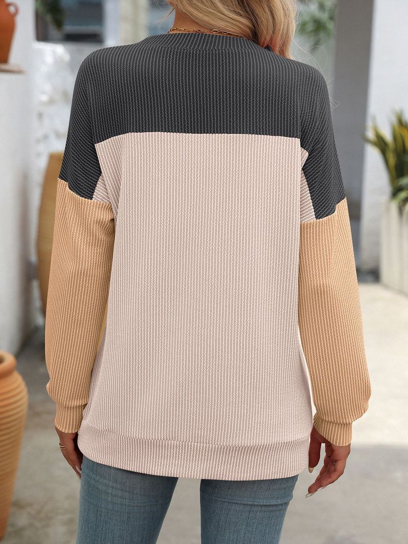 2025 Autumn/Winter New Round Neck Twist Bar Color Block Long Sleeve Loose T-shirt For Women_voghion.com