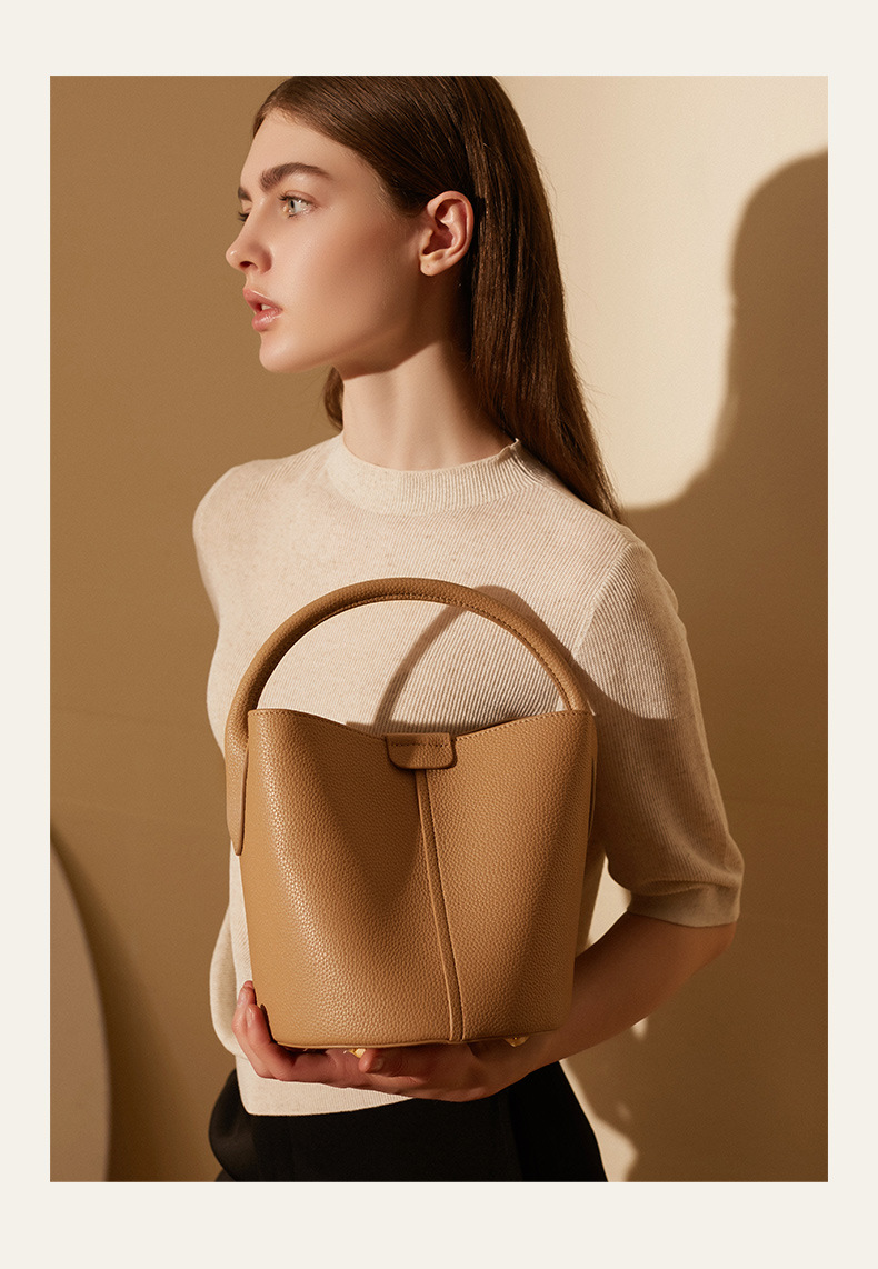 First Layer Cowhide Bag Women's Bag Messenger Bag Niche Summer High Grade Leather Handbag Bucket_voghion.com