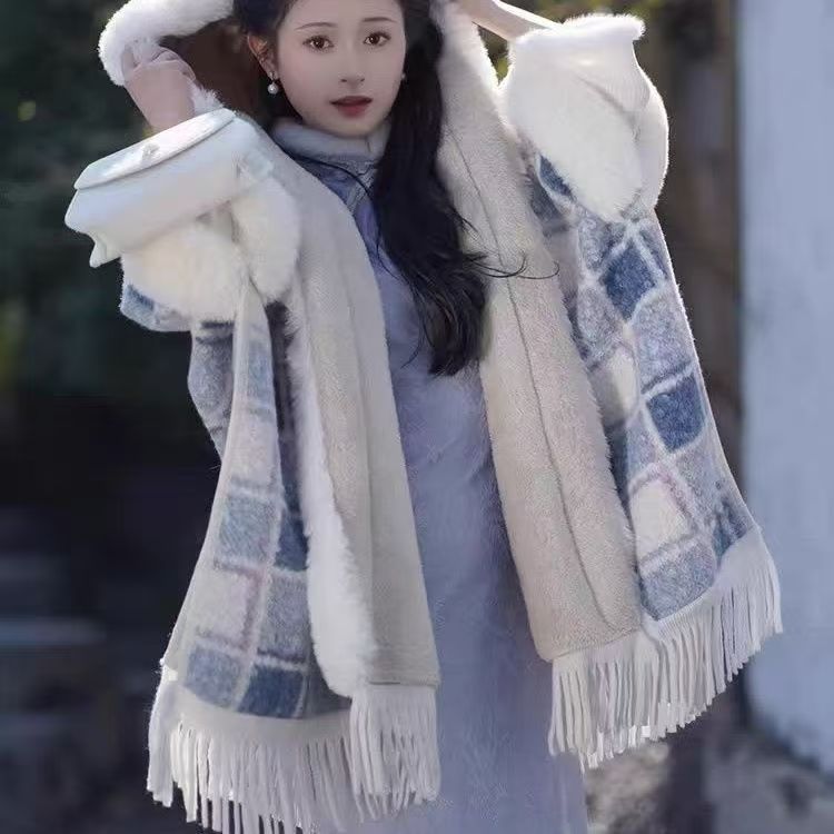 girl Girl Plus Size Fur Collar Coat Shawl Hooded Fleece Lined Mid-Length Thickened New Tassel Cape Autumn Winter Plaid_voghion.com