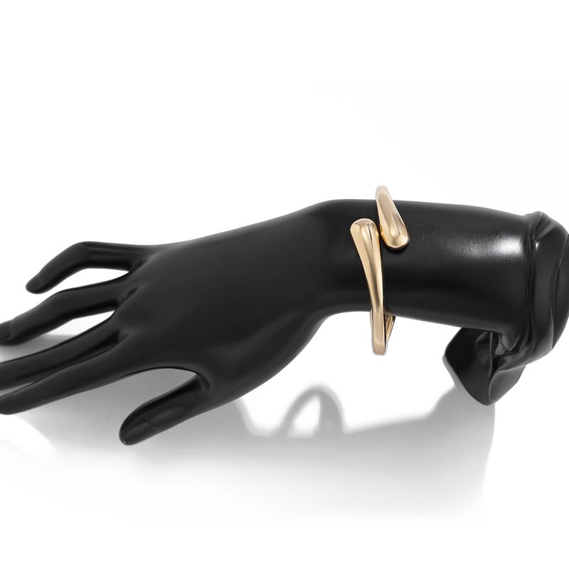 Armband Punk Brede Armband Dames Zwaar Ontwerp Ring Overdreven Draad Twist Lijn Armband_voghion.com