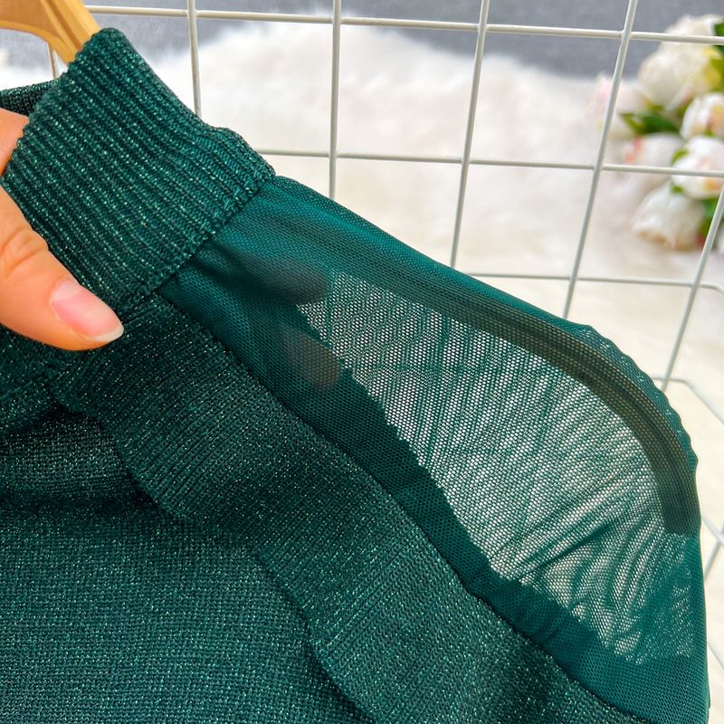 Damenbekleidung, modischer Anzug, halber Rollkragen, Netzstoff, schmale Passform, Strickpullover, Oberteil, zweiteiliger Anzug, hohe Taille, A-Linie, glänzender Seidenrock_voghion.com