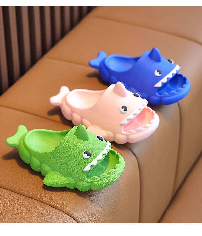 Shark children's slippers summer boy cartoon cute non-slip household bathroom bath boys girls cool slippers big children's shoes_voghion.com