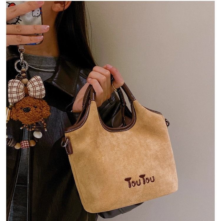 Toutou Automne Nouveau Chiot Perlé Daim Panier Grande Capacité Seau Main Bandoulière Sac Femme_voghion.com