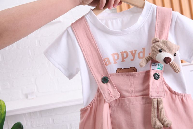 2024 Sommer Neue Mädchen Casual Anhänger Bär Strap Hosen Zwei stück für Mädchen mit Rundhals Kurzarm Set_voghion.com