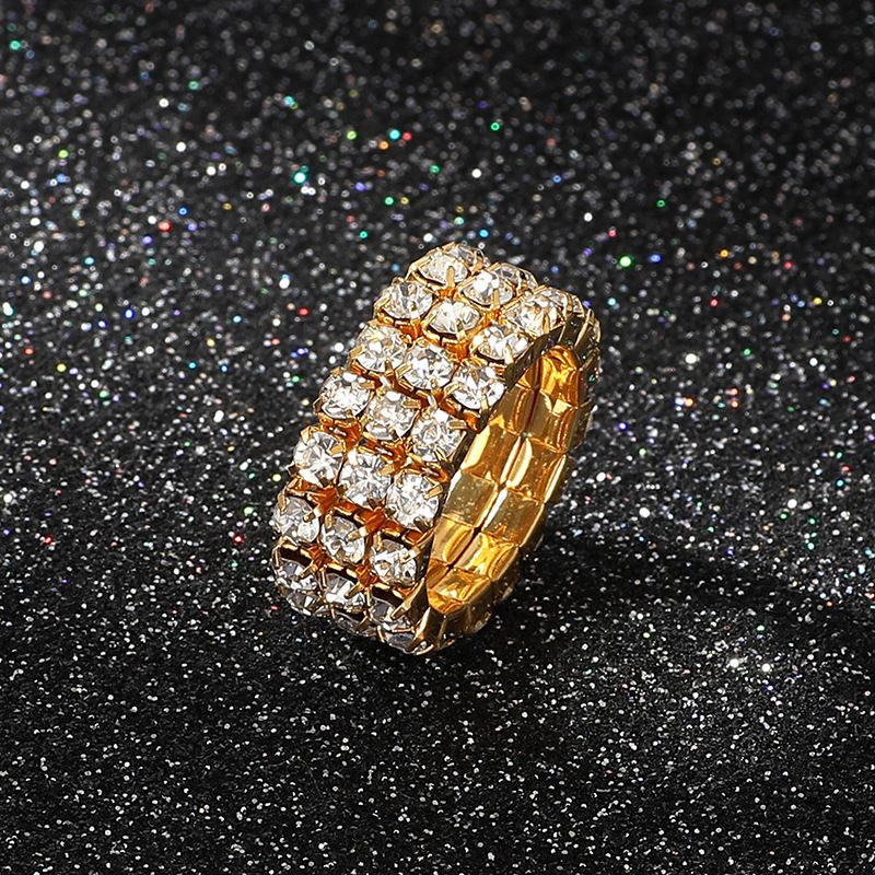 Anello da sposa elastico con diamanti colorati e intarsiati a più file per donna_voghion.com