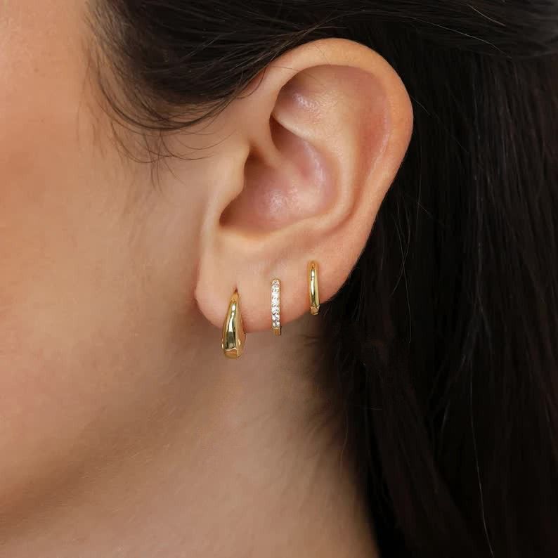 Orecchini in rame INS Fashion per donna, design di lusso Niche Light, clip in zircone con bordo arrotondato, orecchini a cerchio_voghion.com