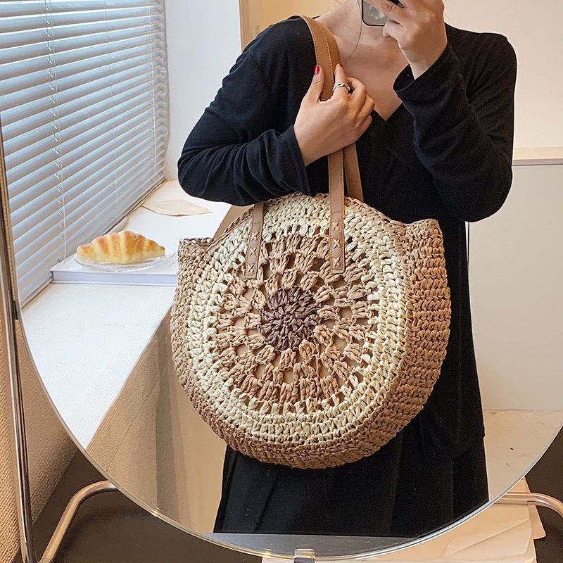 Borsa da donna rotonda in paglia cava intrecciata a mano con tracolla in rafia in rattan Borsa tote grande estiva bohémien_voghion.com