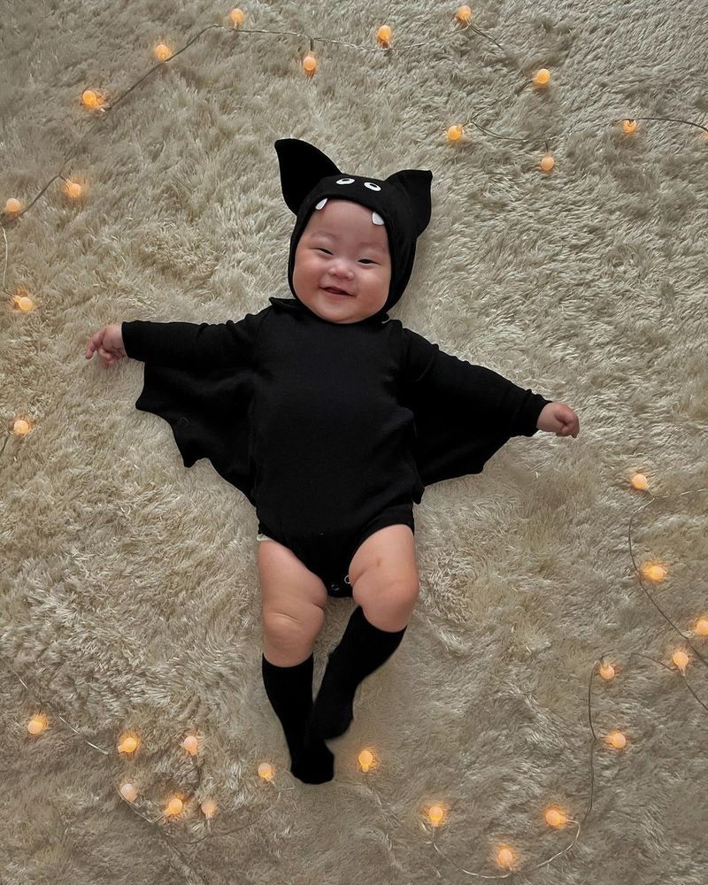Tuta per bambini Ins Halloween Series Tuta a forma di pipistrello Taglia piccola e media Tuta a tre pezzi a maniche lunghe per bambini_voghion.com