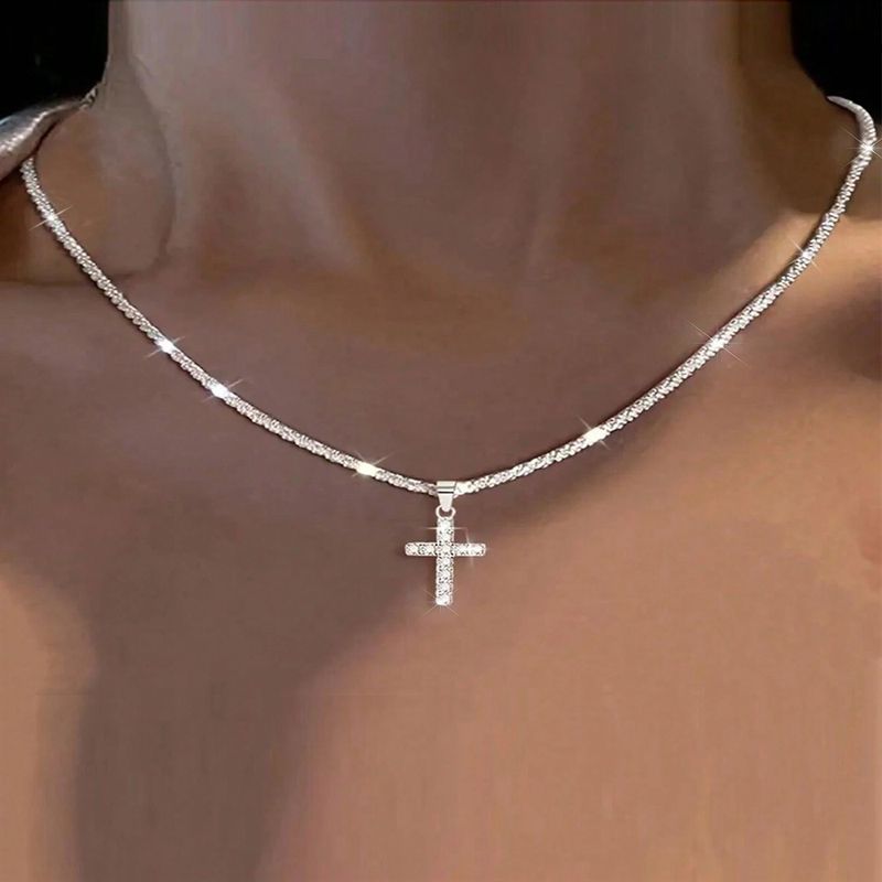 Collana con cielo stellato alla moda, ciondolo a croce scintillante e catena per donna_voghion.com