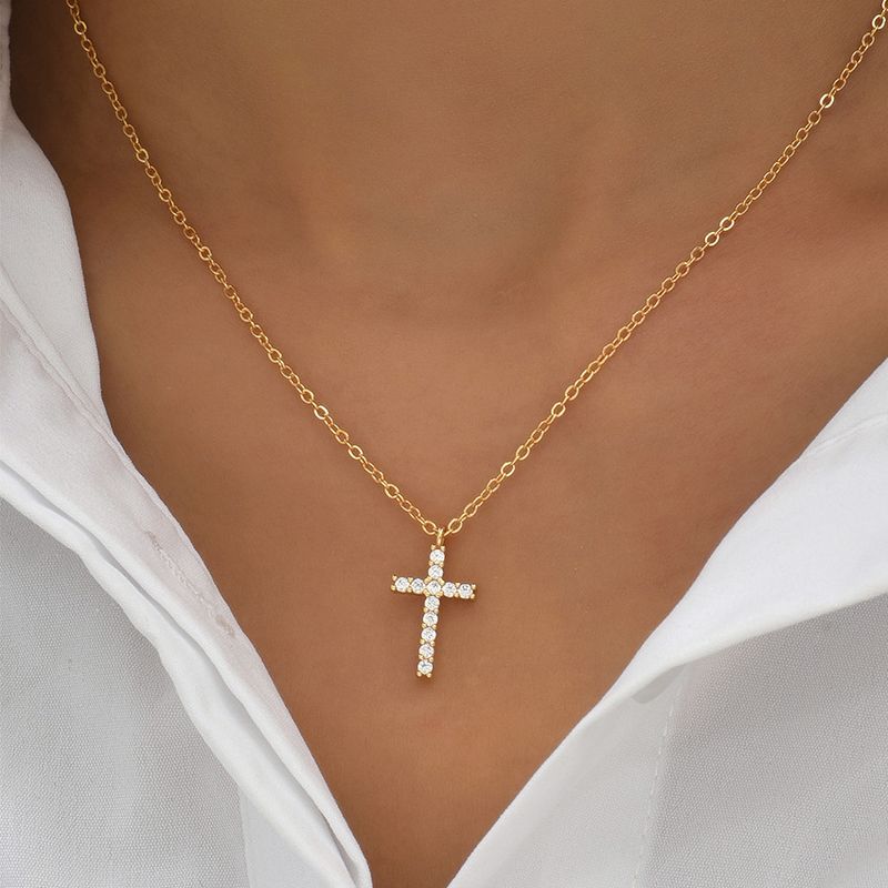 Pendentif croix en zircon incrusté de cuivre à la mode, chaîne en os, personnalité féminine, luxe léger, style ins, accessoire polyvalent_voghion.com