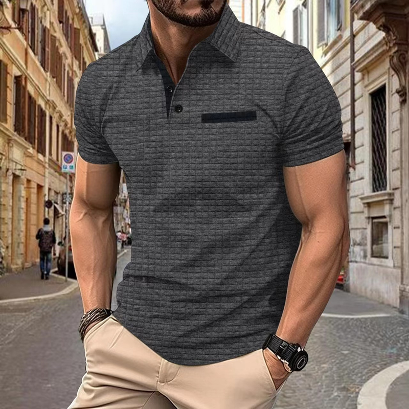 Polo estiva 2024 con bottoni e motivo scozzese per uomo_voghion.com