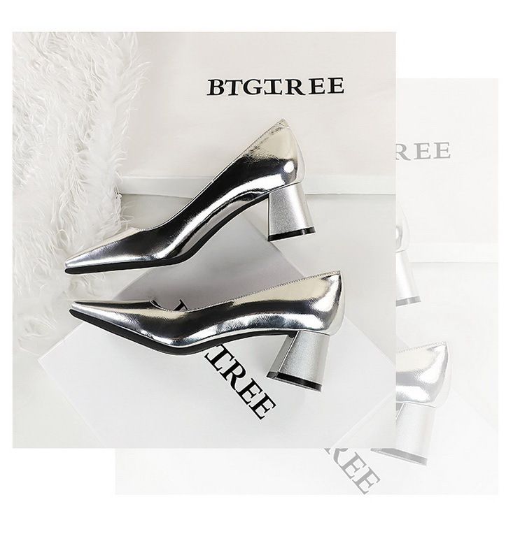 Women's shoes medium heel thick with small square head shallow pedicure all match banquet spring and autumn single shoes_voghion.com