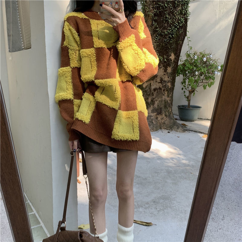 Retro checkerboard plaid sweater for women in autumn and winter thickened outer wear loose lazy style pullover round neck sweater top_voghion.com