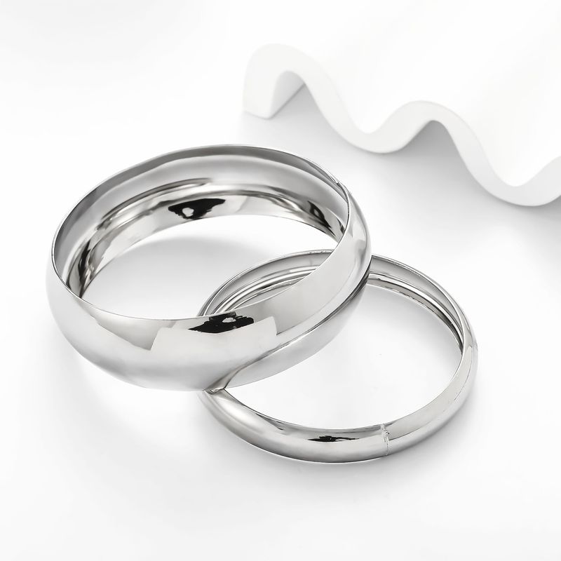 Nuovo set di braccialetti grandi in metallo lucido esagerato con combinazione di gioielli da mano in oro_voghion.com