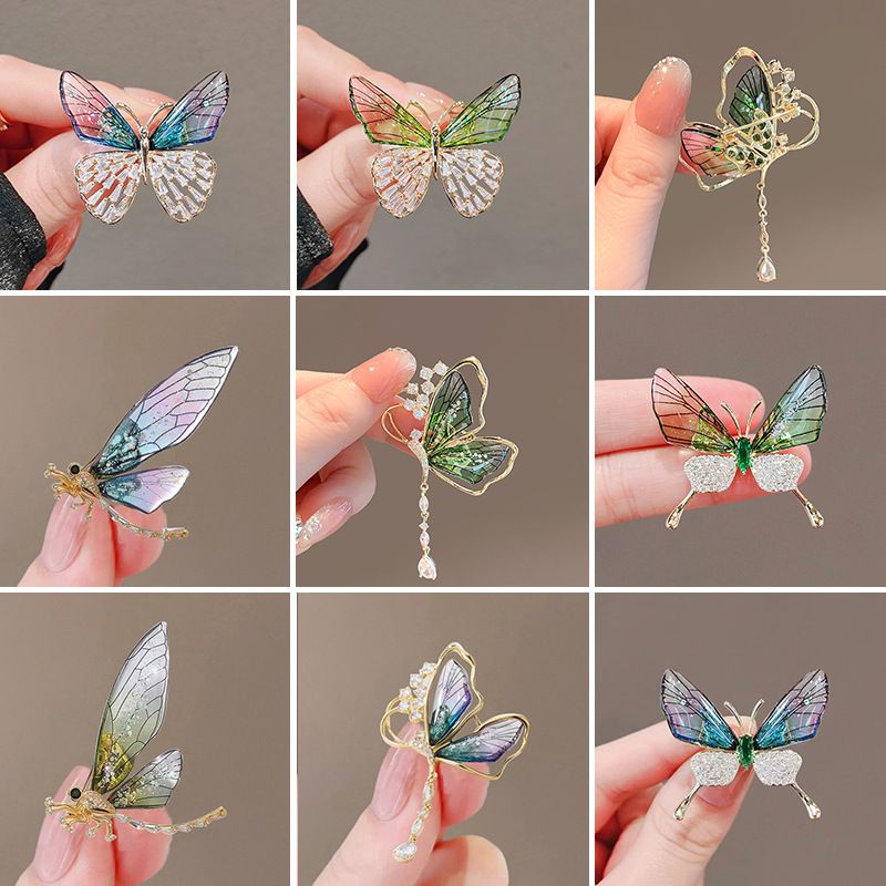 Emerald Butterfly High-End Advanced Sense Pin Exquisite Tassel Dragonfly Metal Brooch Unique Accessory_voghion.com