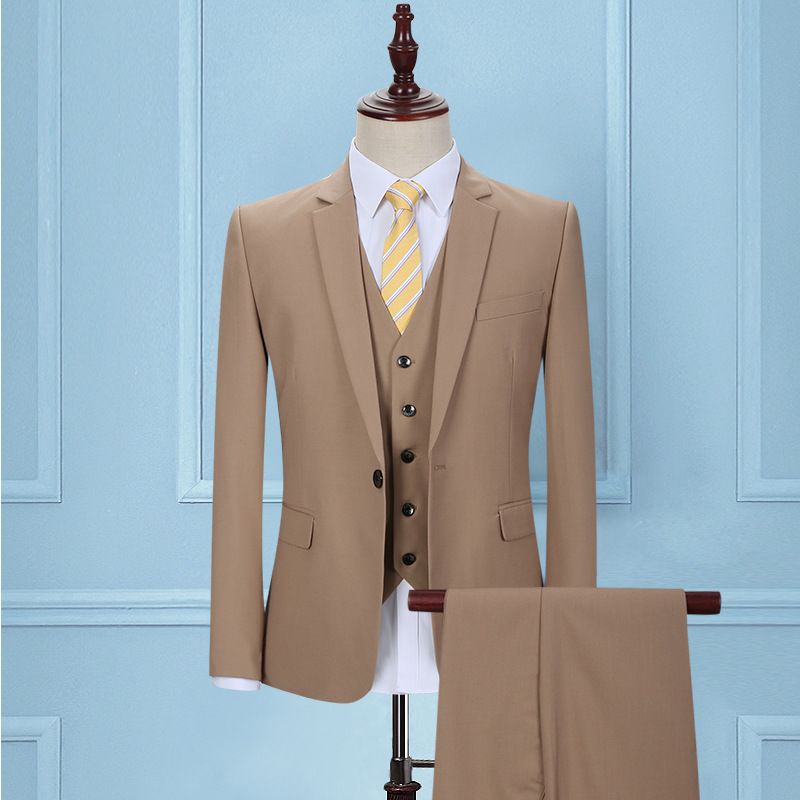 CT Beige Set für Männer Dreiteiliger Slim Fit im koreanischen Stil Professionelle Abendgarderobe Bräutigam-Hochzeitsanzug_voghion.com