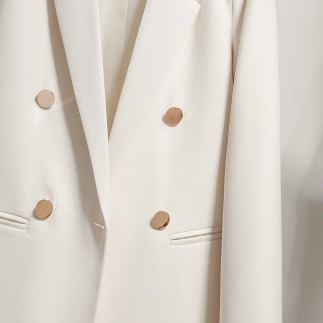 Oversized Blazer For Women – Bright-Button British Style Jacket (Petite-Friendly & Age-Defying)_voghion.com