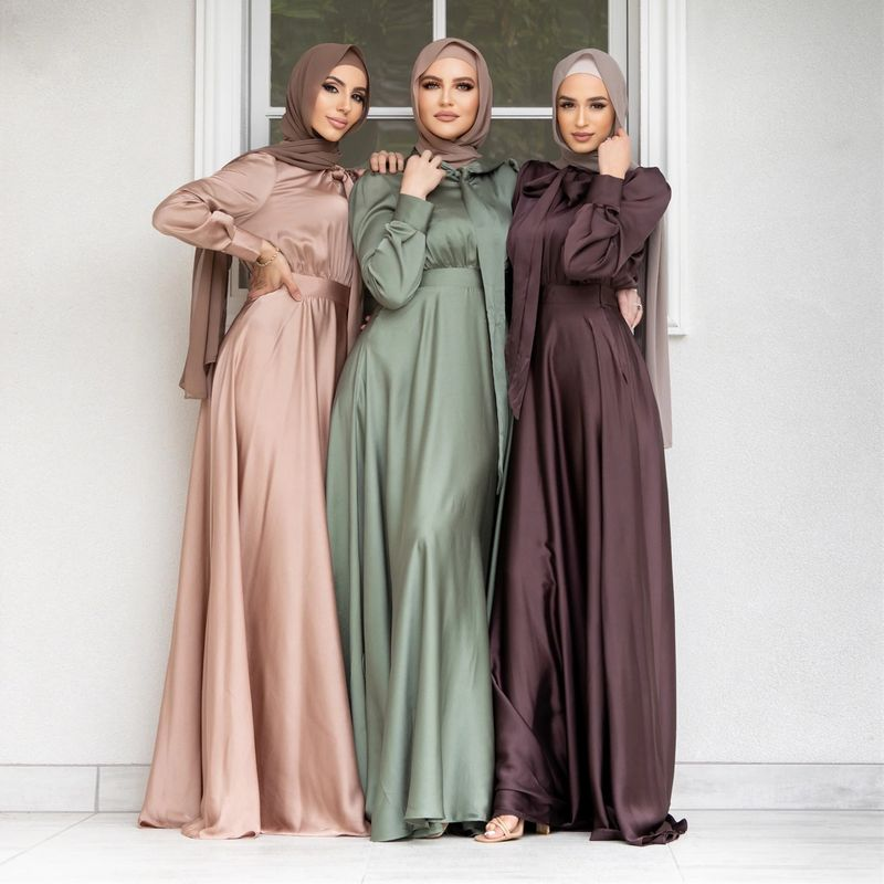 Abito largo in raso alla moda musulmana da donna_voghion.com