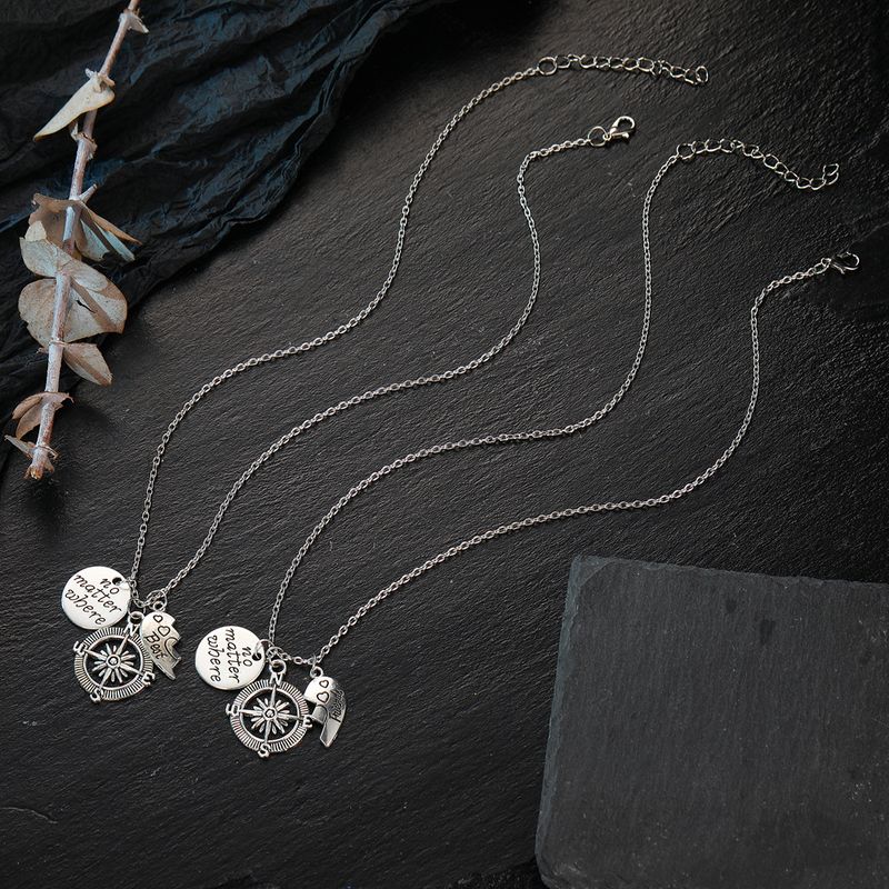 Combination Personalized Compass Heart Splicing English Engraving Mom And Daughter Two Piece Set Necklace_voghion.com
