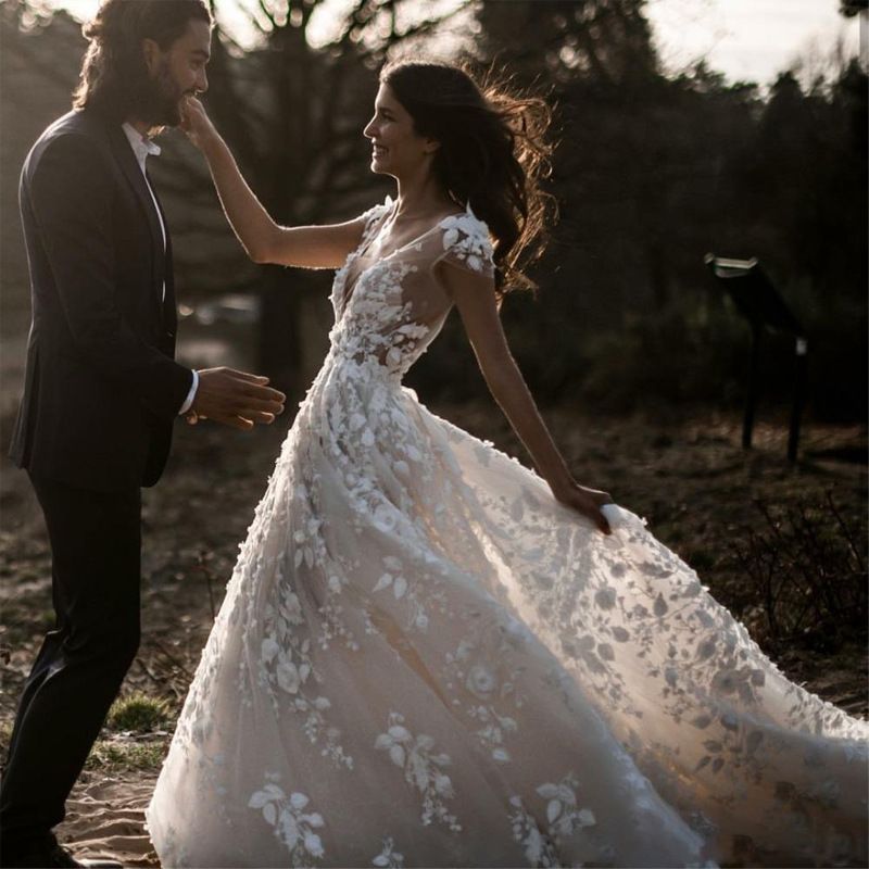 A-Linie V-Ausschnitt Bohemian Brautkleider Vintage Spitze Ballkleider Spitze Brautkleider Solitaire Trainer Korsett Boho Vestidos De Novia_voghion.com