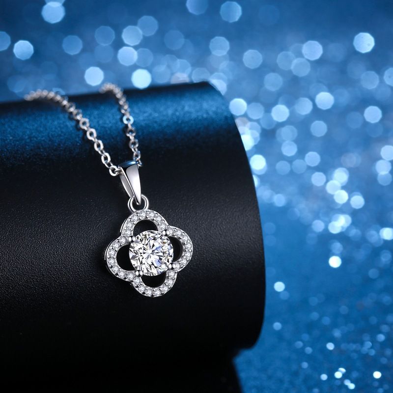 Collana con quadrifoglio micro intarsiato Moissanite Gioielli da donna S925 Argento Moissanite Diamante_voghion.com