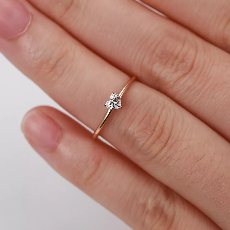 Anelli pronti in magazzino per le donne Anello di fidanzamento con piccolo cuore a forma di oro color matrimonio Gioielli di moda romantica Zircone_voghion.com