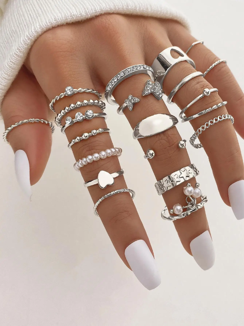 Ready Stock 23pcs/Set Vintage Heart Butterfly Rings Set For Women Fashion Gold Color Geometric Hollow Finger Ring Wedding Party_voghion.com