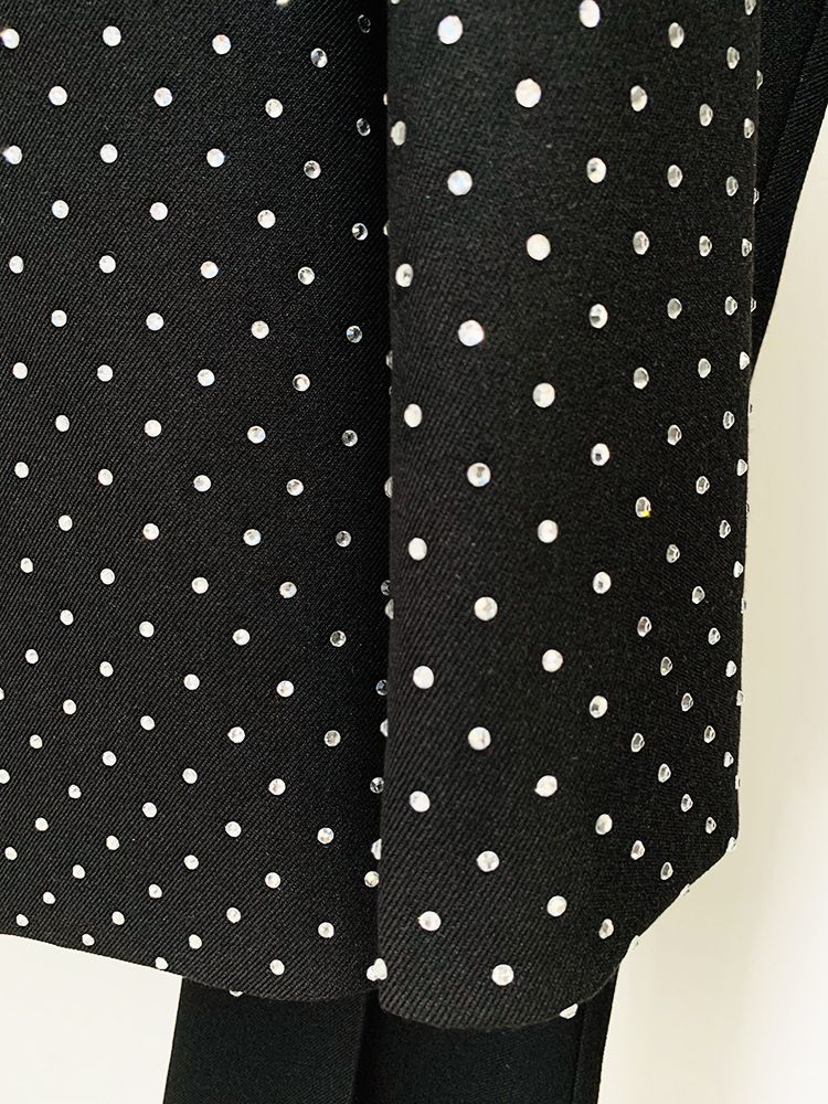 Conjunto Glam Blazer e Calça Flare com Strass – Corte sob medida, Mistura de algodão, Versatilidade do escritório à festa (Preto, Tamanho P, Coleção Outono 2025)_voghion.com