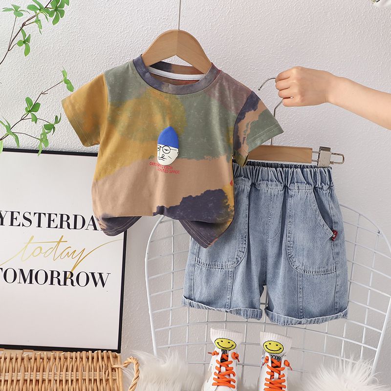 2024 Neue Sommer Jungen Rundhals Krawatte gefärbt bedruckt Kurzarm bequeme Cowboy Baumwollshorts Zweiteiliges Set_voghion.com